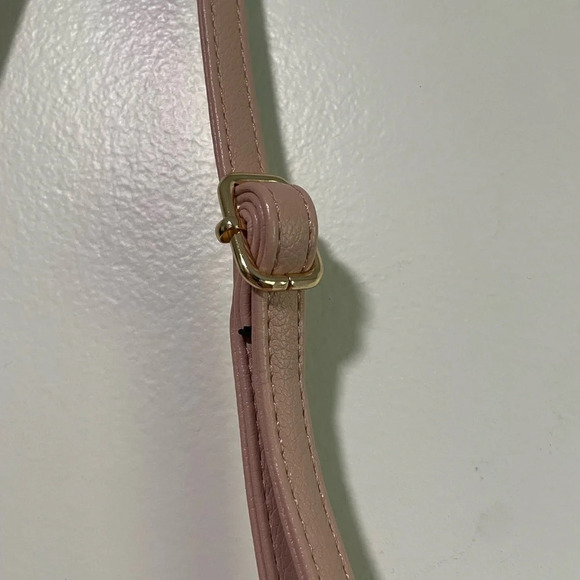 Isabelle Vegan Leather Pink Shoulder Bag - Picture 6 of 9